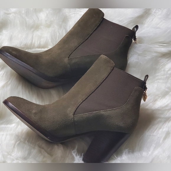 Michael Kors Green Suede Jillian Booties size 6 - Picture 3 of 11